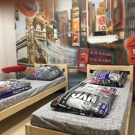 Underground Hostel Kiev Ngoại thất bức ảnh