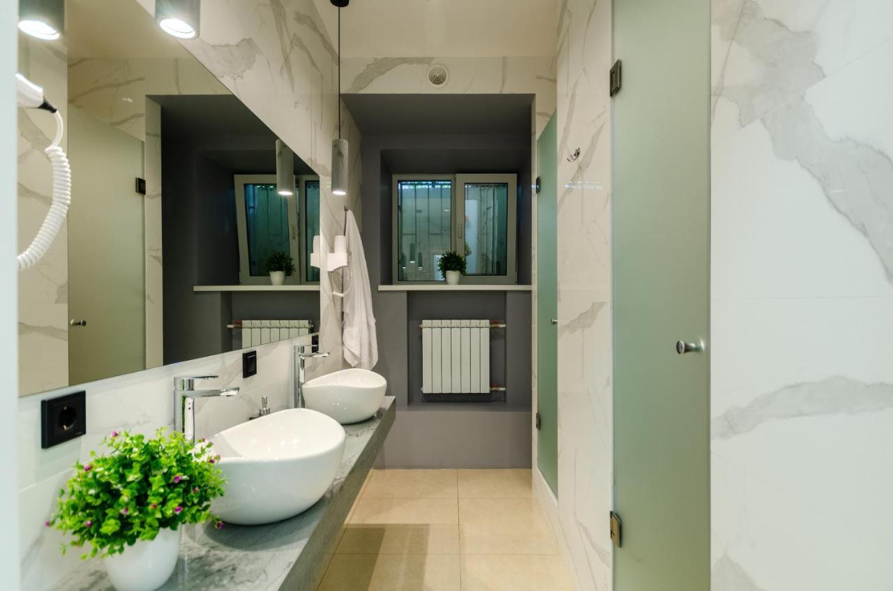 Underground Hostel Kiev Ngoại thất bức ảnh